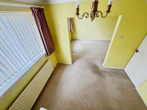 Breakfast Room/Lounge- click for photo gallery